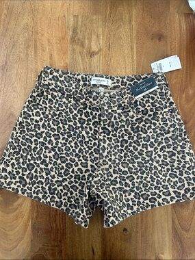 Abercrombie & Fitch the dad short high rise